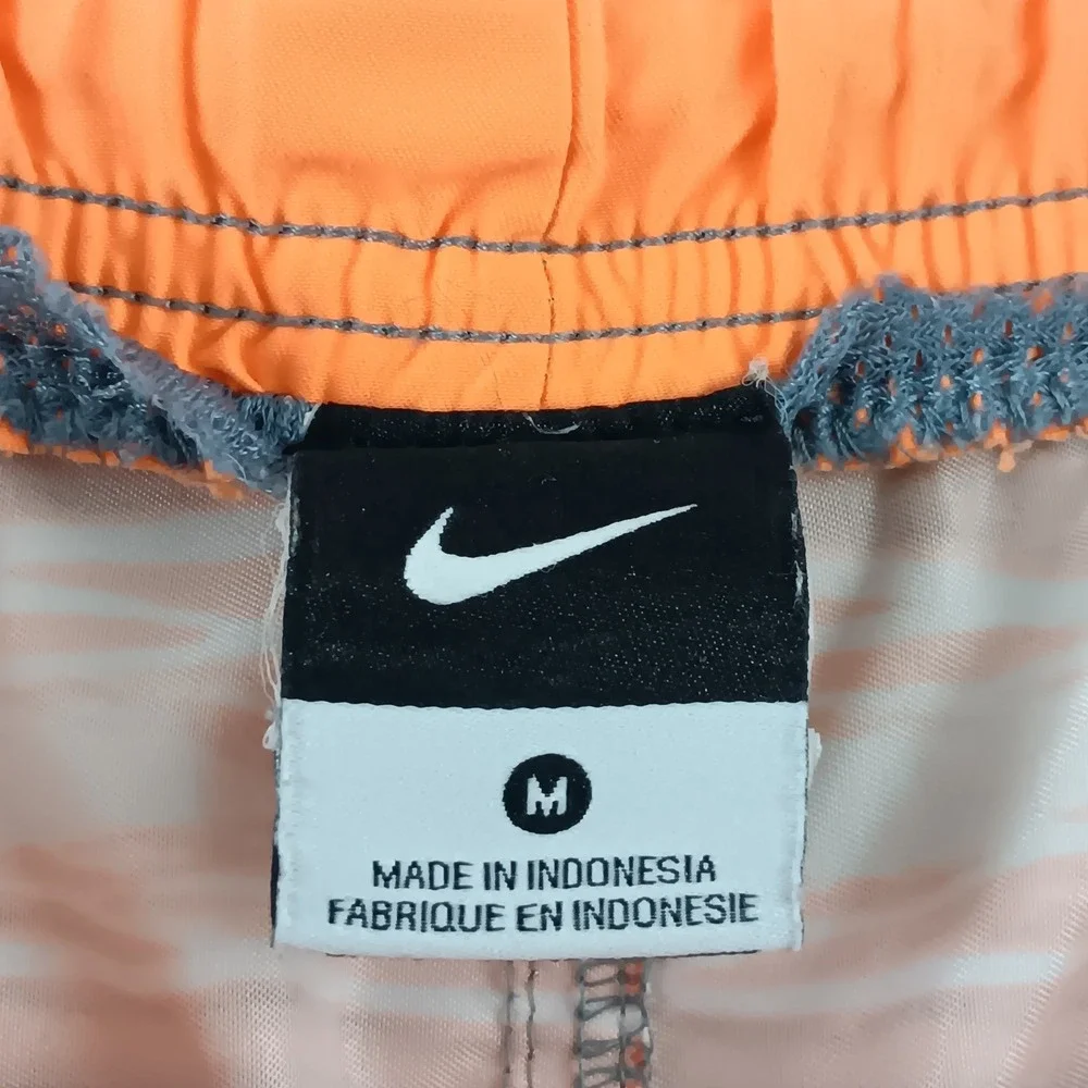 Nike dive into